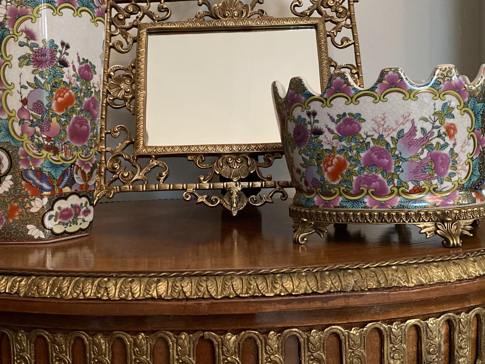 A pretty collection of decorative arts in the brownstone